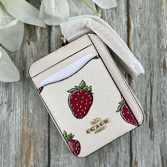 Coach Zip Card Case With Strawberry Print Wallet Bag Purse - Picture 1 of 10